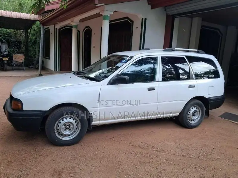 Nissan AD Wagon 1998