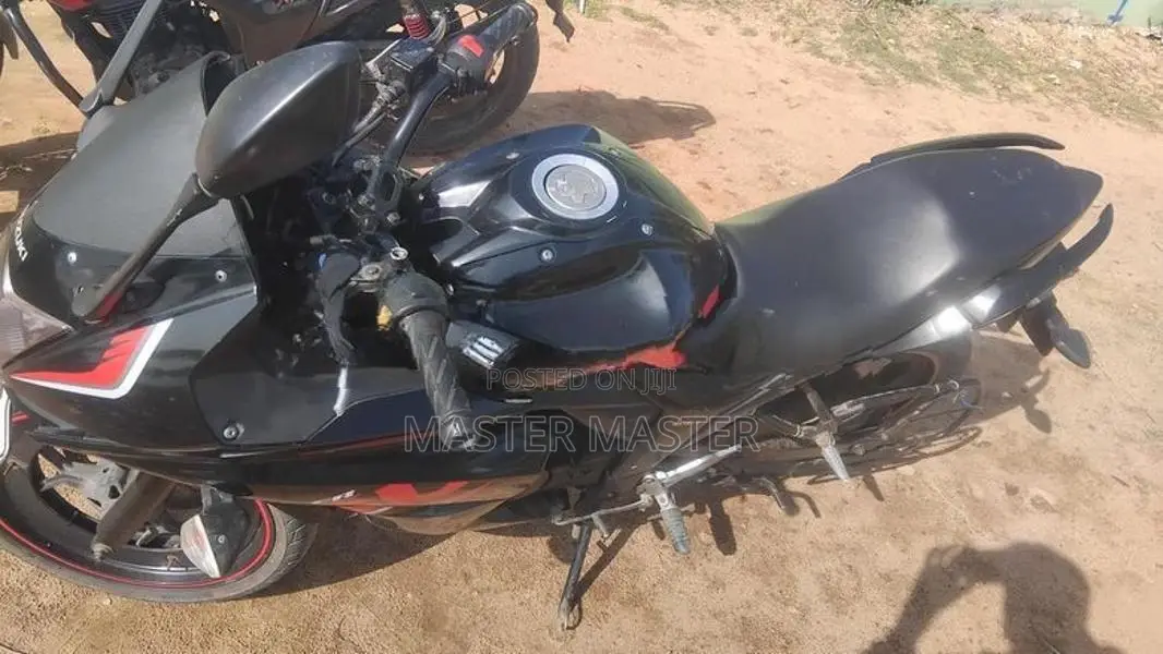 Suzuki Gixxer SF 2016