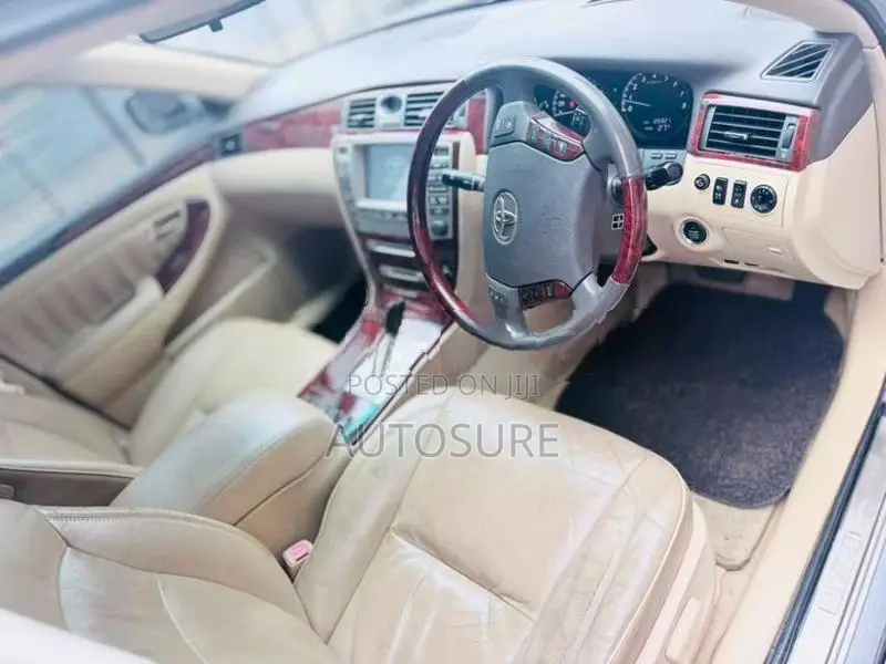 Toyota Crown 2007
