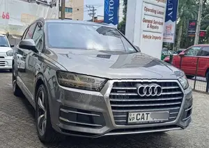 Audi Q7 2016