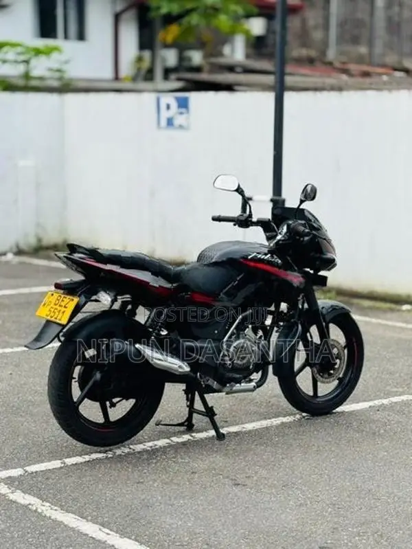 Bajaj Pulsar 150 2017