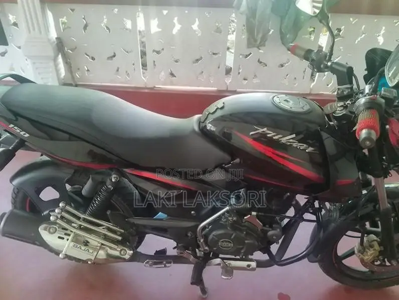 Bajaj Pulsar 150 bgj0585 2017