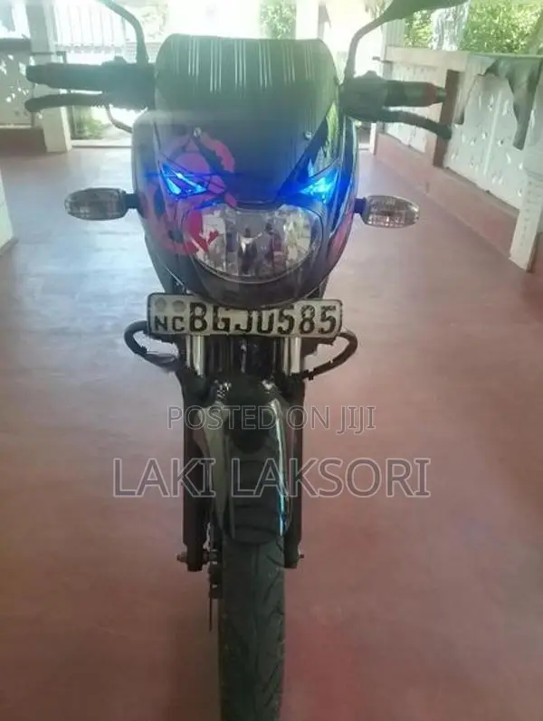 Bajaj Pulsar 150 bgj0585 2017