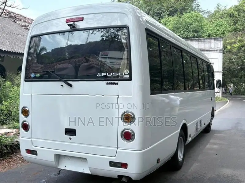 Mitsubishi Rosa 2024