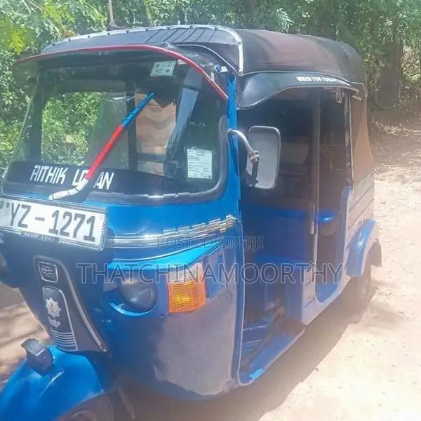 Bajaj RE 2012