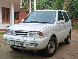 Tata Safari 2003