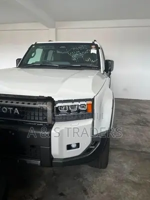 Toyota Land Cruiser Prado 2024