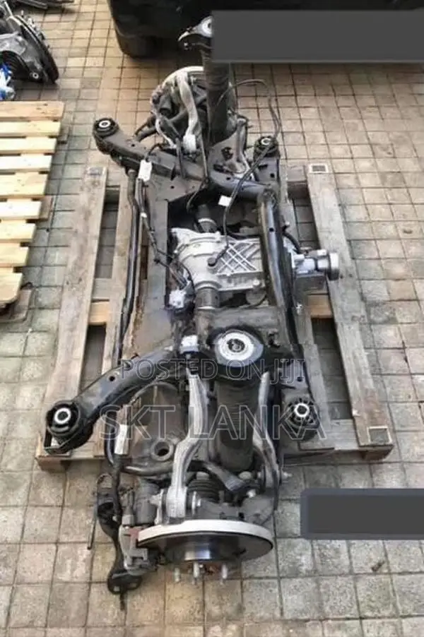 Genuine Discovery Sport 2017 Rear Subframe Differential Axle Suspensio