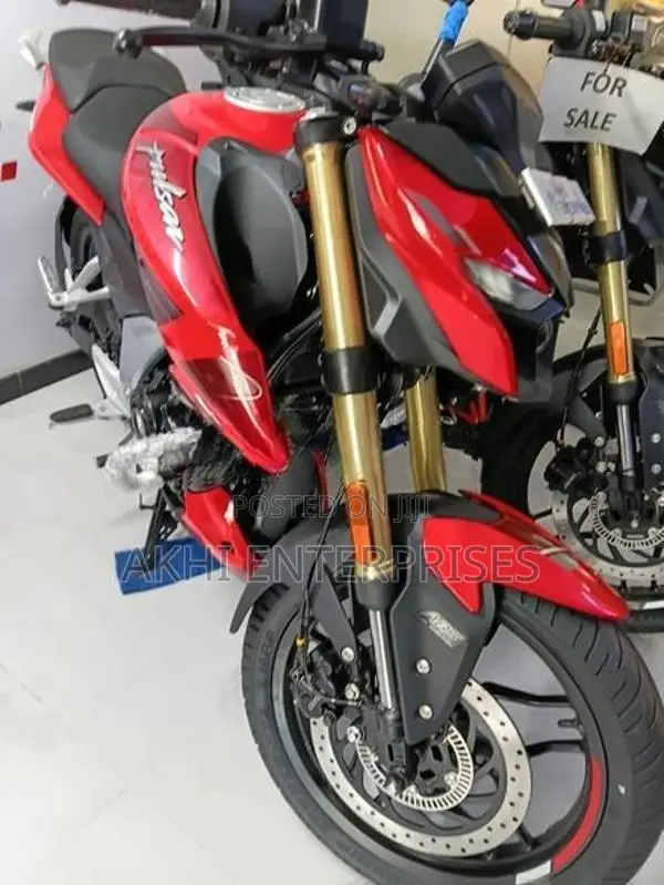 Bajaj Pulsar N160 Premium 2026