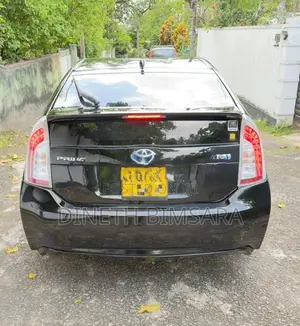 Toyota Prius S Grade 2014