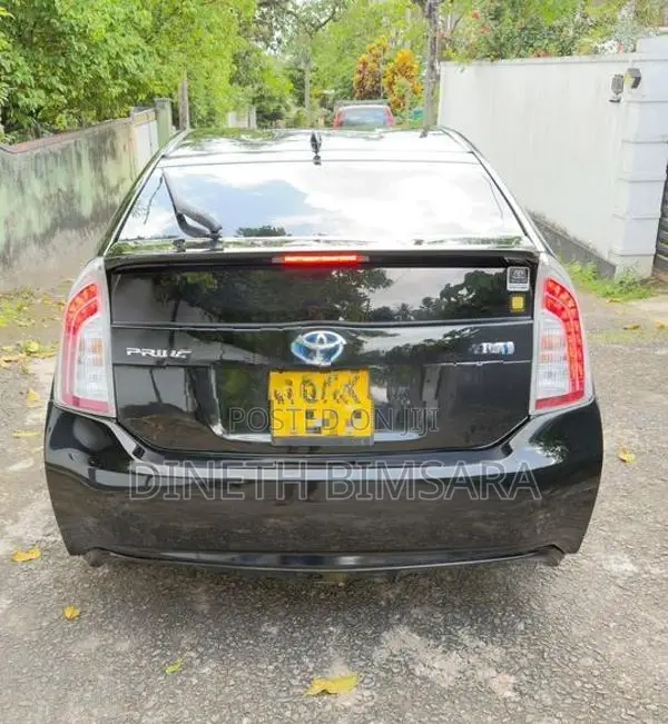 Toyota Prius S Grade 2014