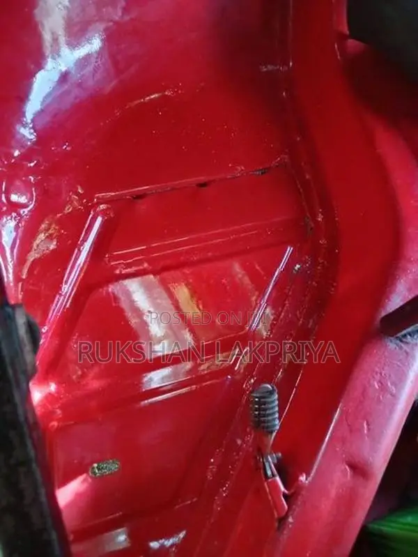 Bajaj RE 2002