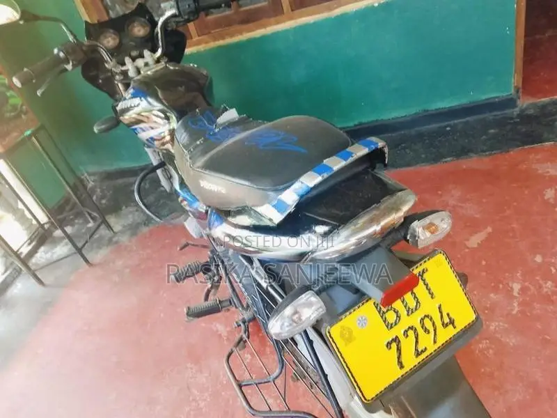 Bajaj Discover 125 2015