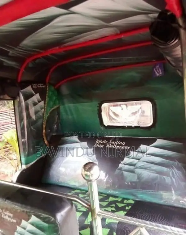 Bajaj RE 2009