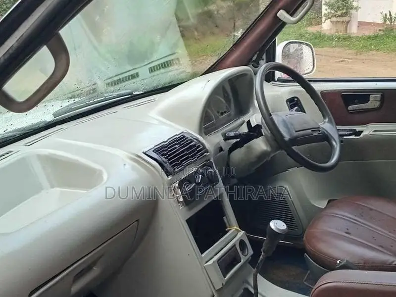 Tata Safari 2003