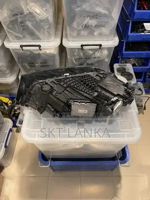 Genuine Audi Q7 2018 MATRIX LED Passenger Side 4M