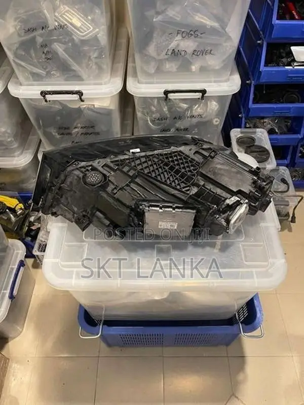 Genuine Audi Q7 2018 MATRIX LED Passenger Side 4M