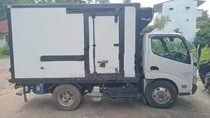 Toyota Dyna 2011