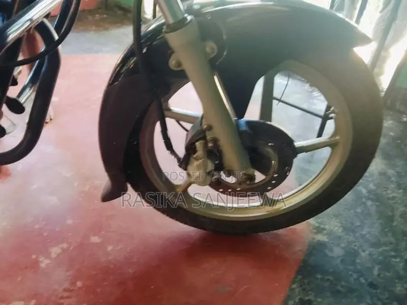 Bajaj Discover 125 2015
