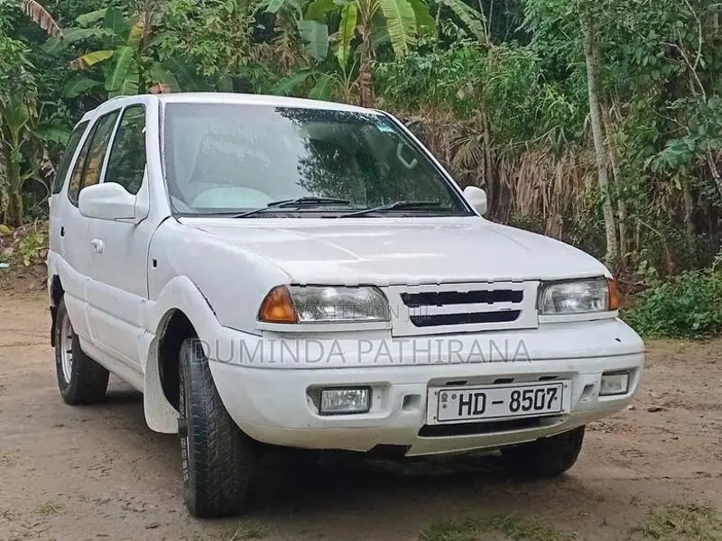 Tata Safari 2003