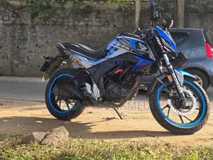 Honda CB Hornet 2016