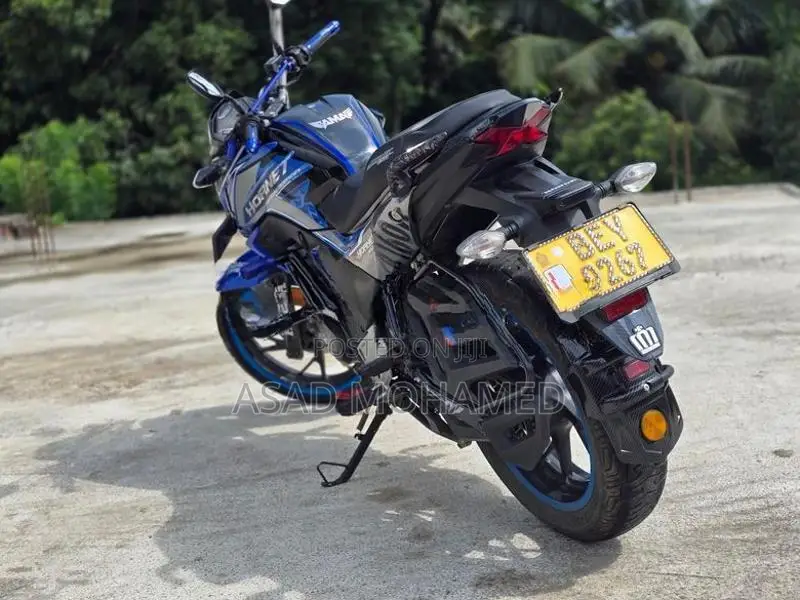 Honda CB Hornet 2016