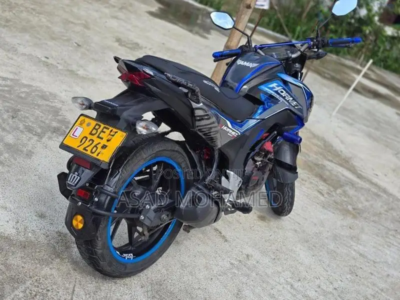 Honda CB Hornet 2016