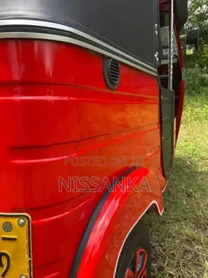Bajaj RE 2 stroke 2005