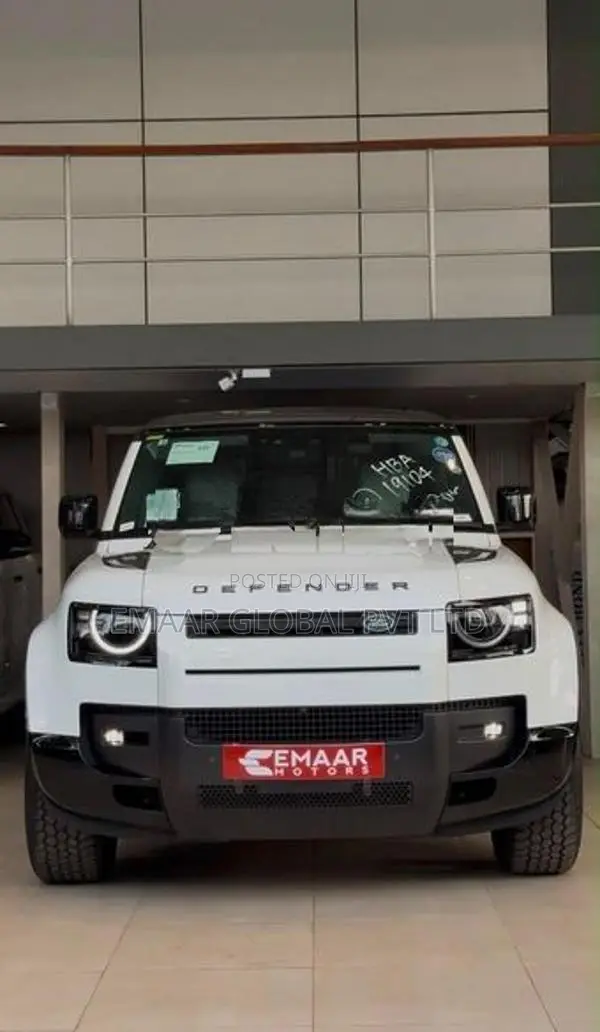 Land Rover Defender Fully loaded 2026