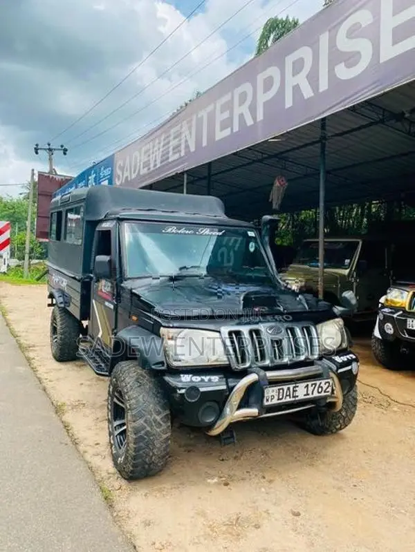 Mahindra Bolero Maxitruck 2016