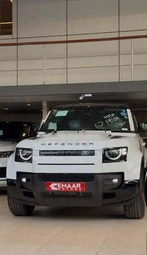 Land Rover Defender Fully loaded 2026