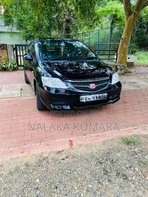 Honda Fit Aria 2006