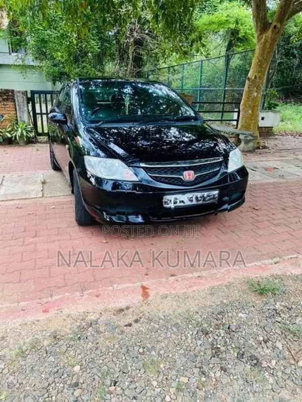 Honda Fit Aria 2006