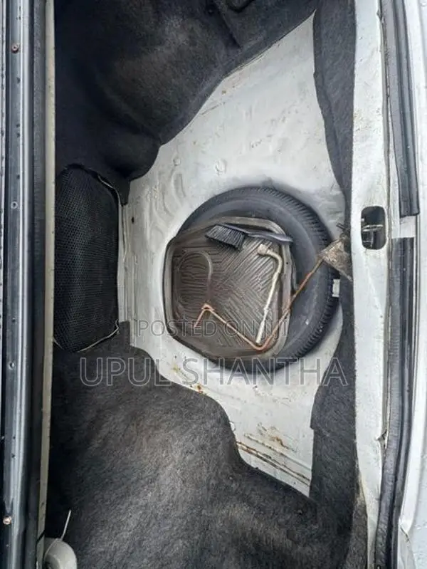 Nissan Sunny 1997