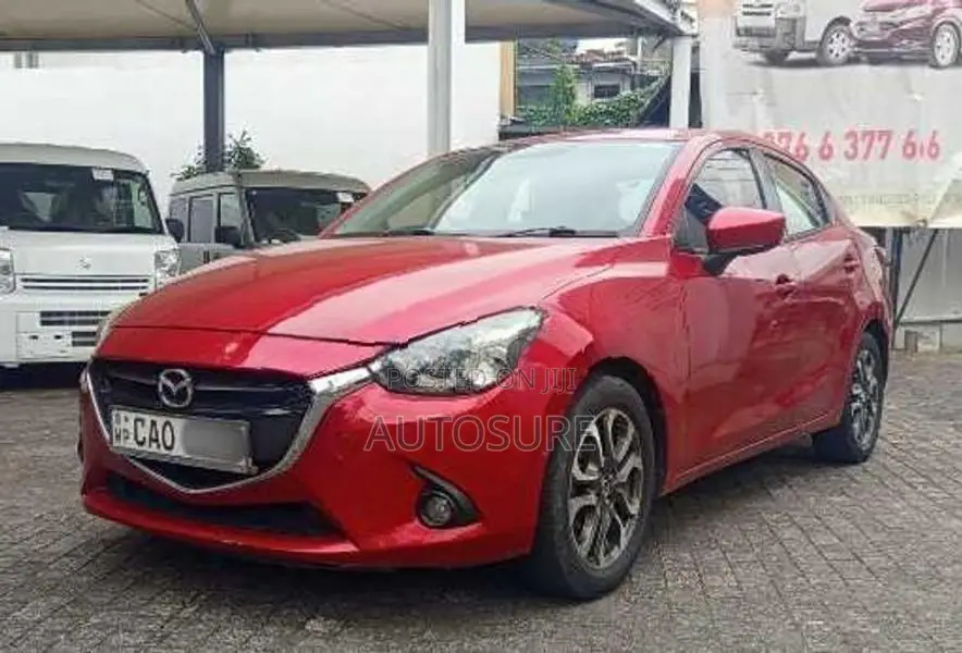 Mazda 2 2015