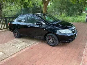Honda Fit Aria 2006