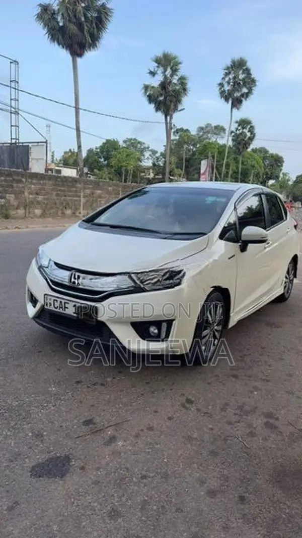 Honda Fit Gp5s 2014