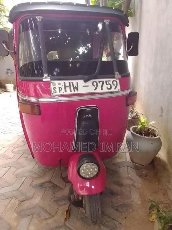 Bajaj RE 2004