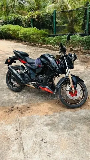 TVS Apache 200 4v 2016