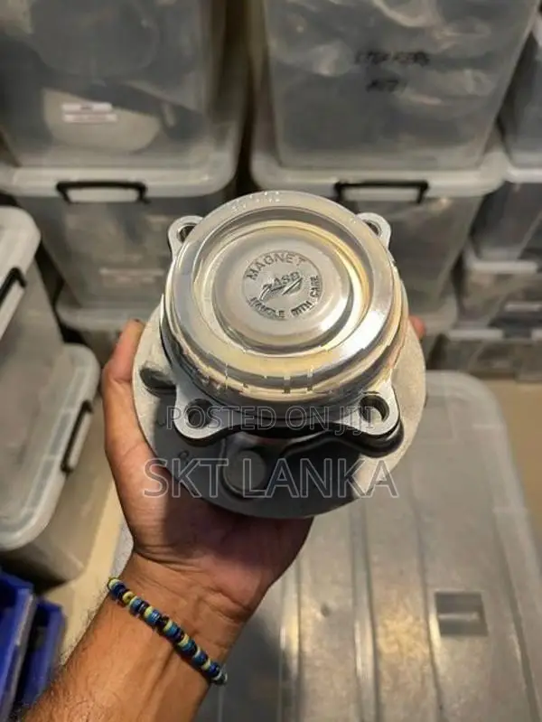 Genuine New Defender P300e 2026 Front Wheel Bearing VOGUE SPORT VELAR