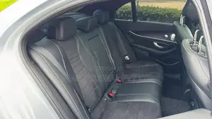 Mercedes Benz E350 Premium Plus 2017