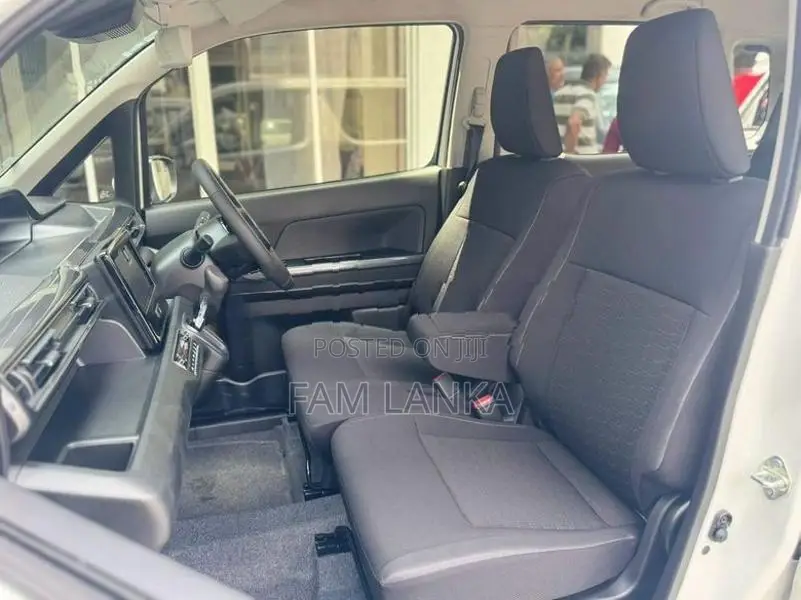Suzuki Wagon R Custom ZX 2026