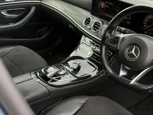 Mercedes Benz E350 Premium Plus 2017
