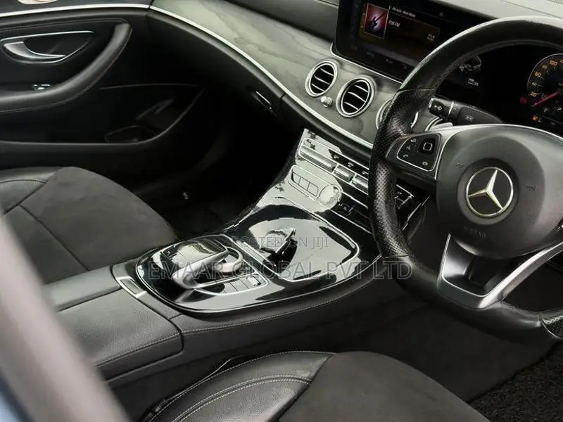 Mercedes Benz E350 Premium Plus 2017