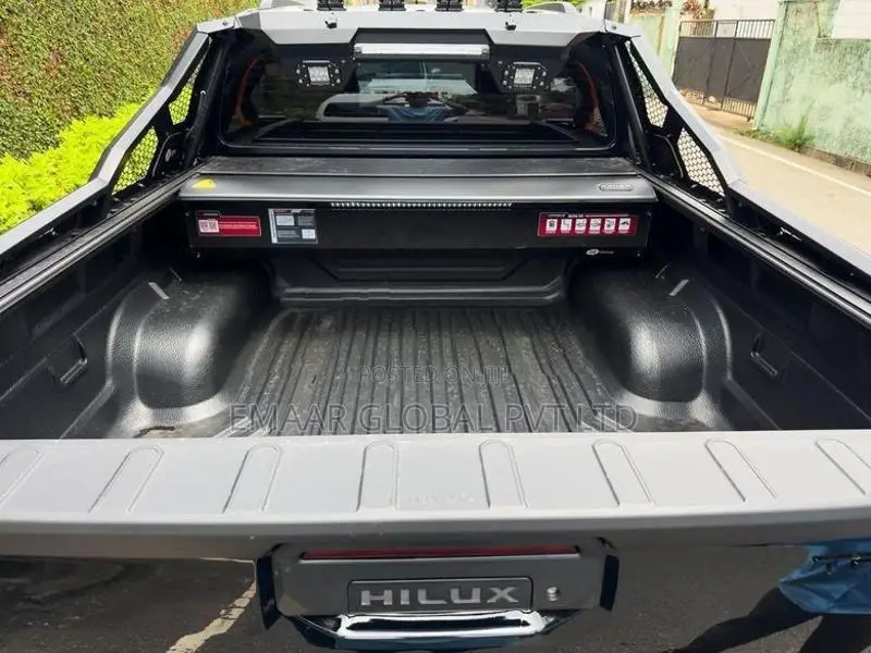 Toyota Hilux Travo Overland 2026