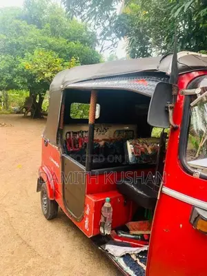 Bajaj RE 2 Strok 2004