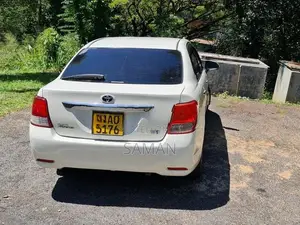Toyota Axio Hybrid 2014