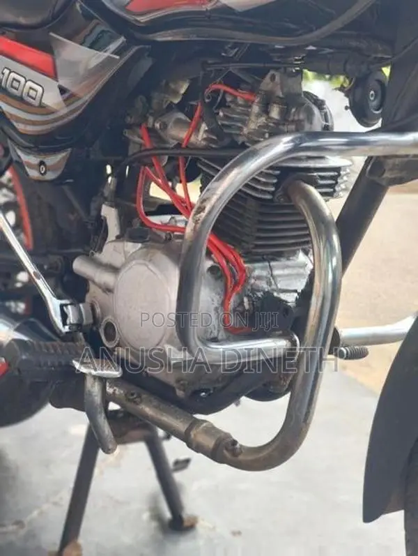 Bajaj CT100 2012