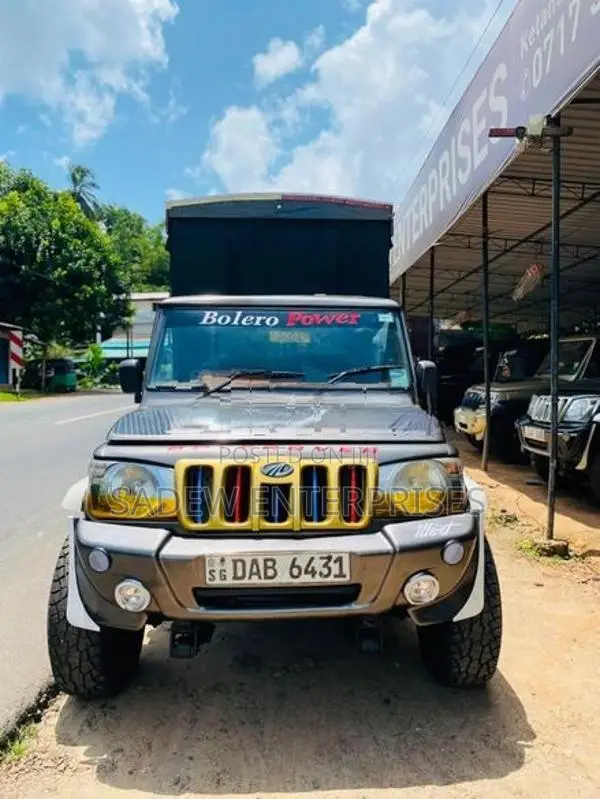Mahindra Bolero Maxitruck 2015