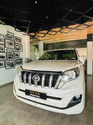Toyota Land Cruiser Prado TX 2015